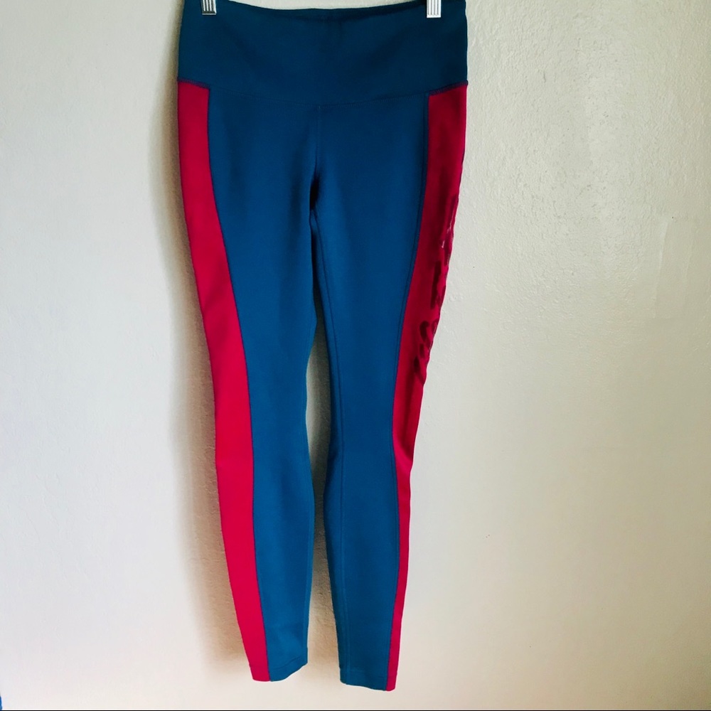 90’s style leggings